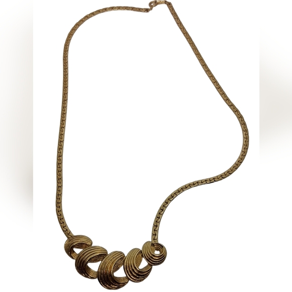 Vintage Avon Gold-Tone Ribbon Necklace - Picture 3 of 7